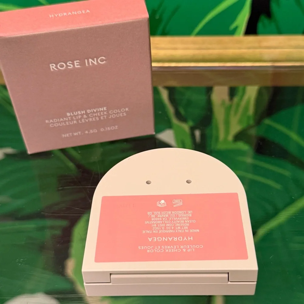 NWT Rose Inc Blush Divine Cream Blush Hydrangea